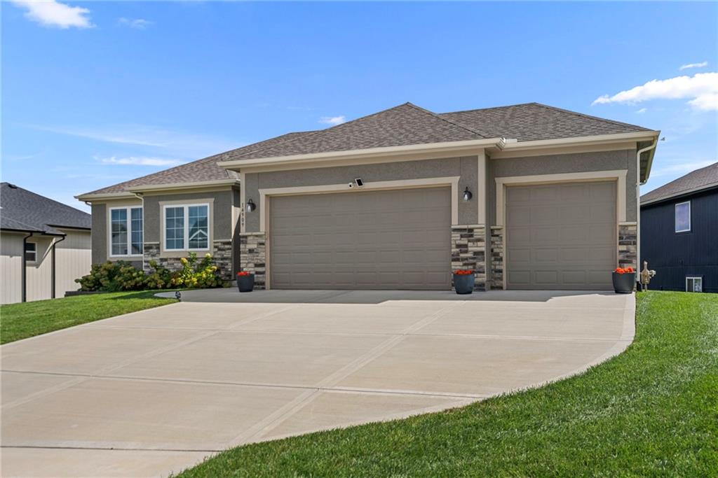 Listing Photo MLS #HMS2640265