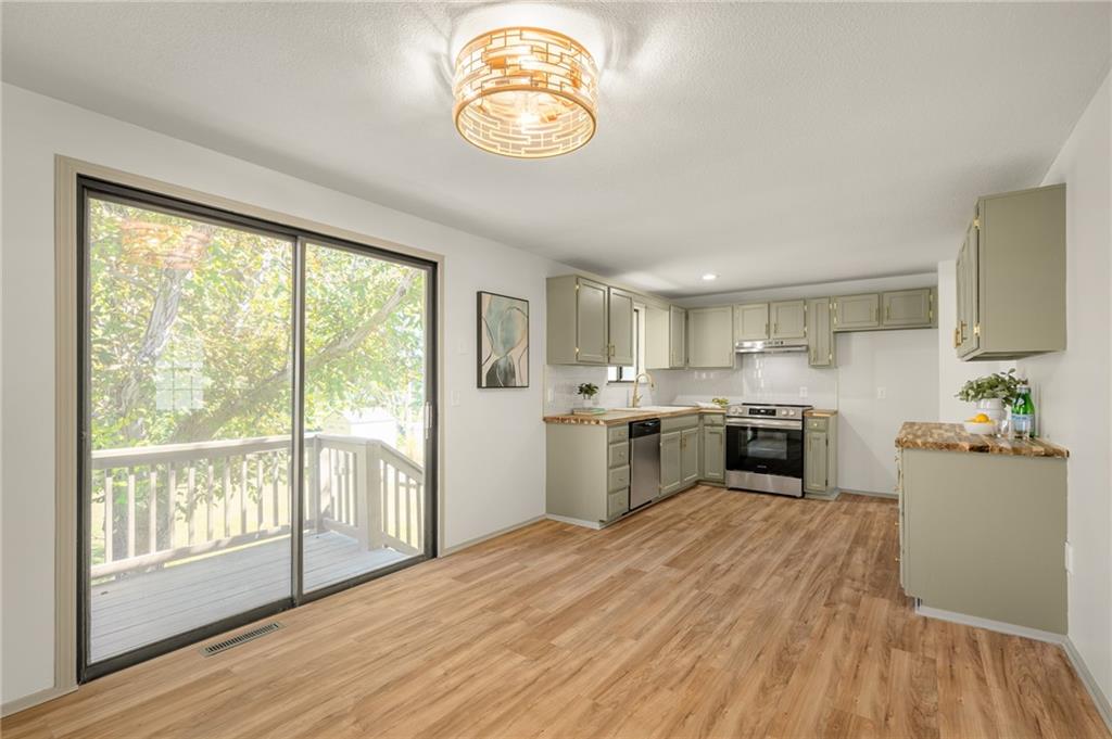 Listing Photo MLS #HMS2640513