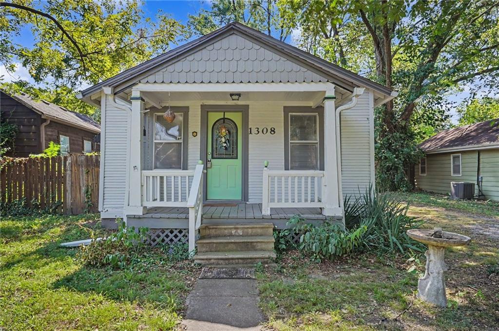 Listing Photo MLS #HMS2640796