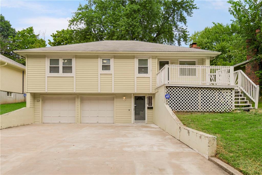 Listing Photo MLS #HMS2640897