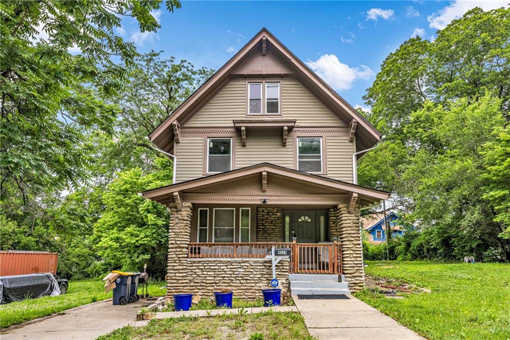 Listing Photo MLS #HMS2641008