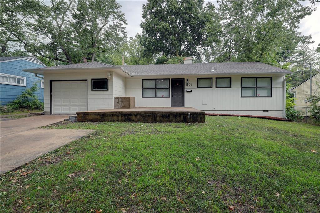 Listing Photo MLS #HMS2641088