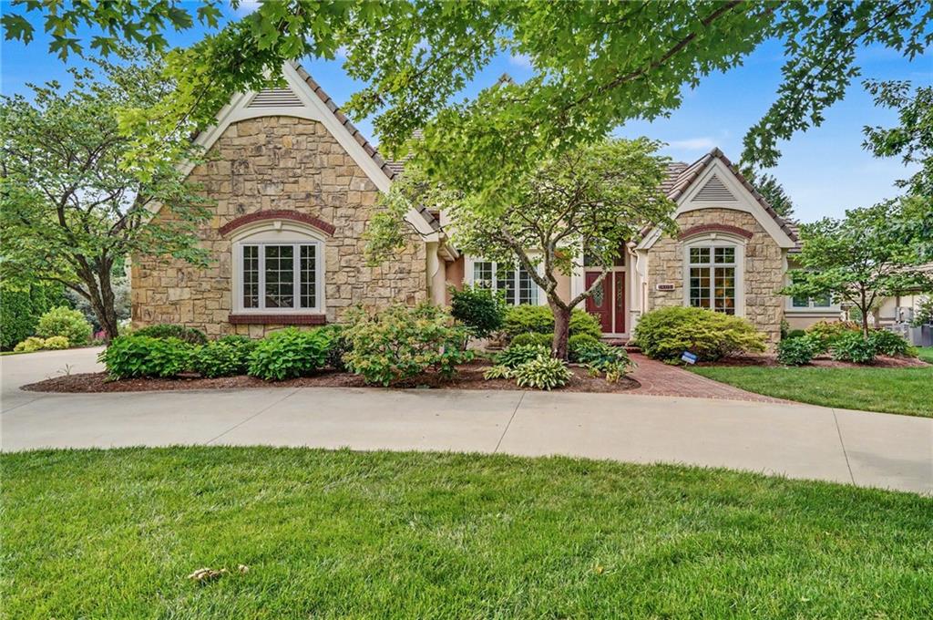 Listing Photo MLS #HMS2641166
