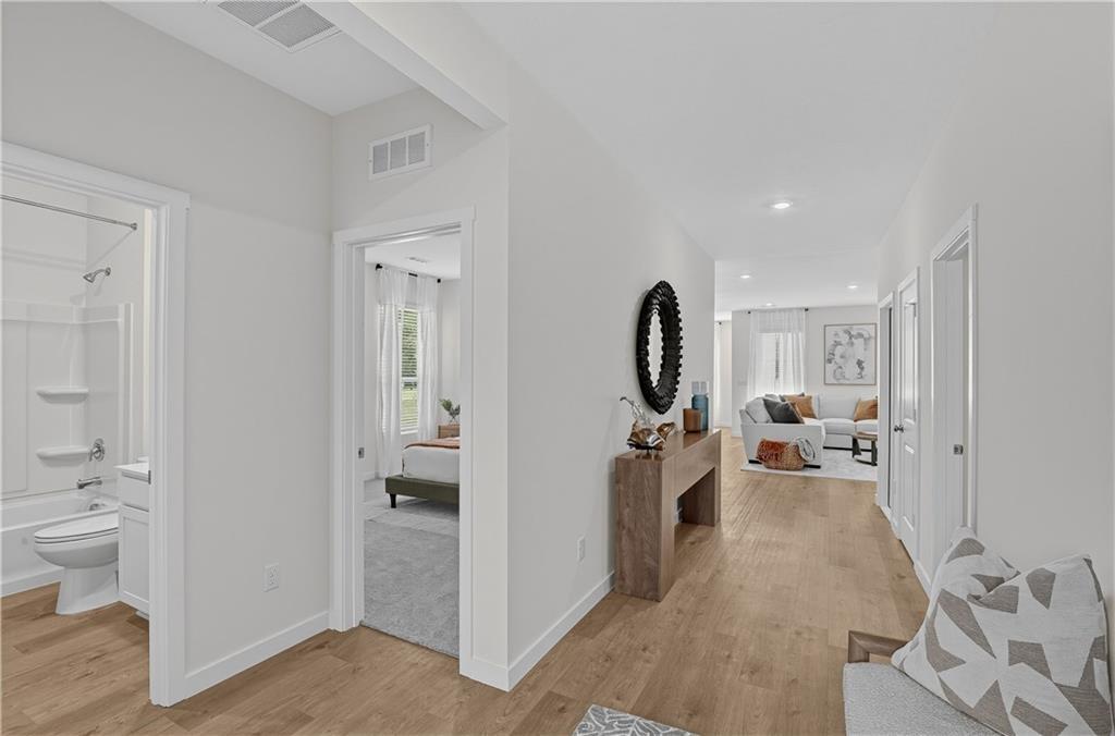 Listing Photo MLS #HMS2641236