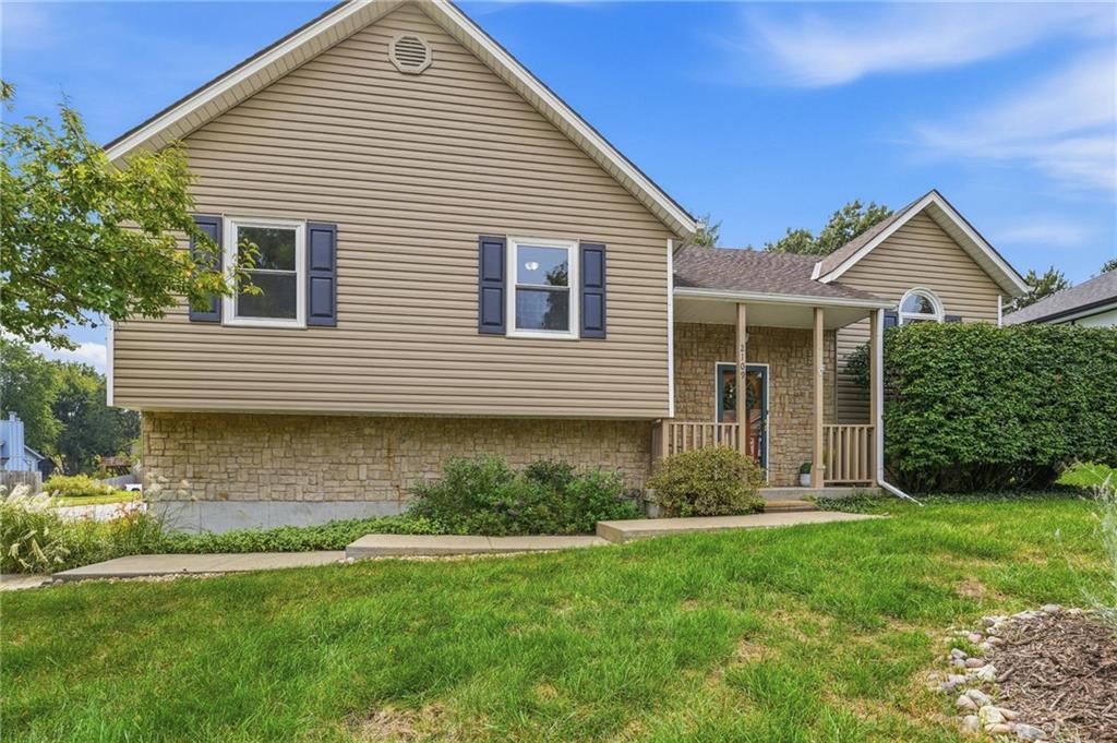 Listing Photo MLS #HMS2641257