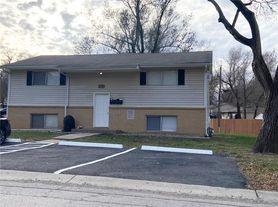 Listing Photo MLS #HMS2641316