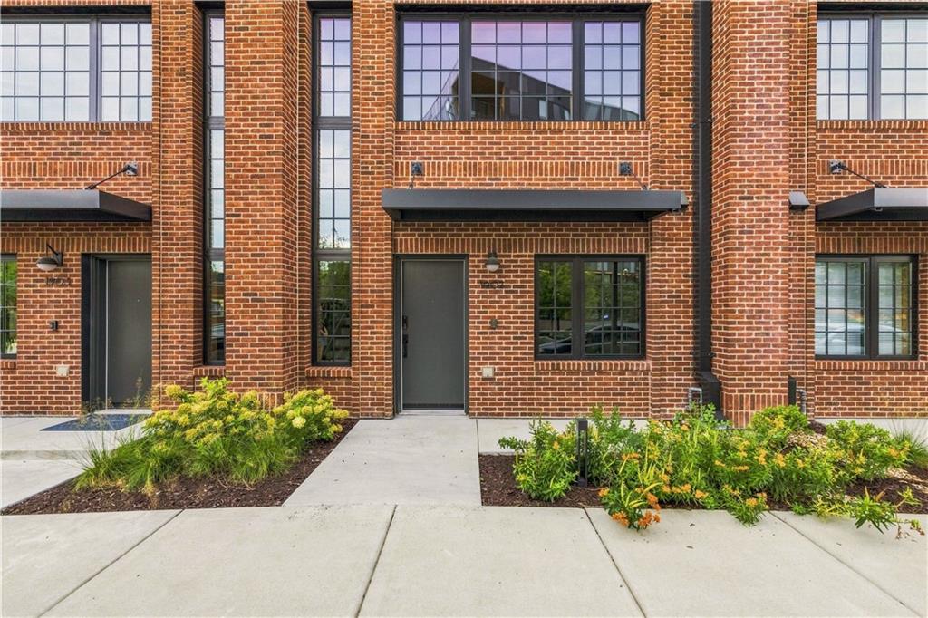 Listing Photo MLS #HMS2641379