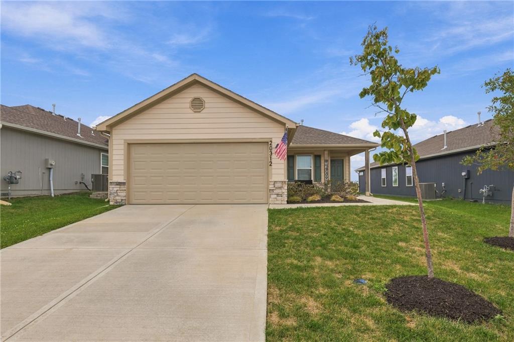 Listing Photo MLS #HMS2641607