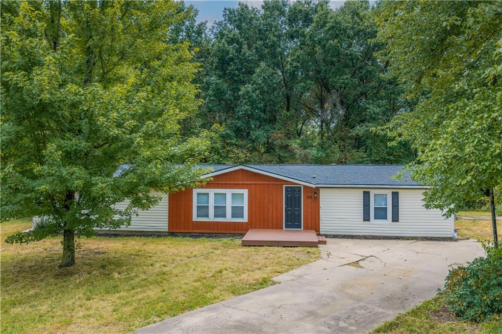 Listing Photo MLS #HMS2641743