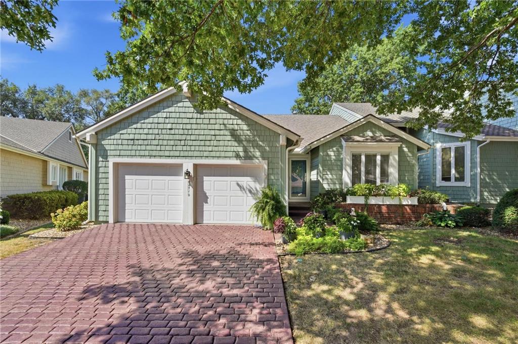 Listing Photo MLS #HMS2641785