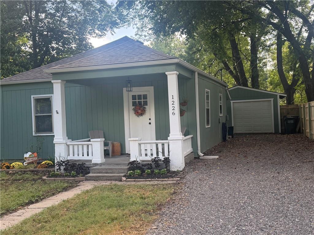 Listing Photo MLS #HMS2641825