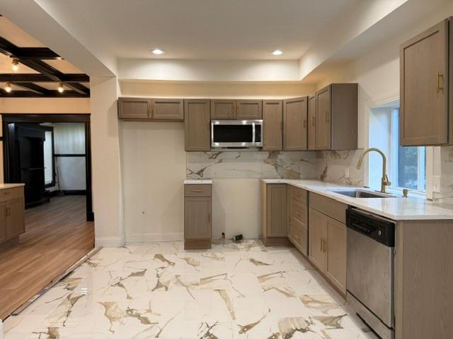 Listing Photo MLS #HMS2641867