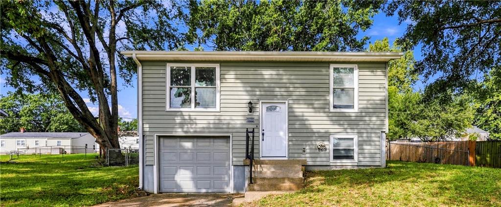 Listing Photo MLS #HMS2641876