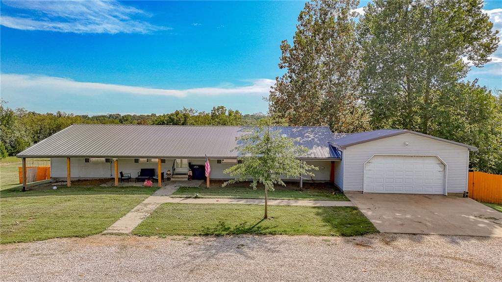 Listing Photo MLS #HMS2642044