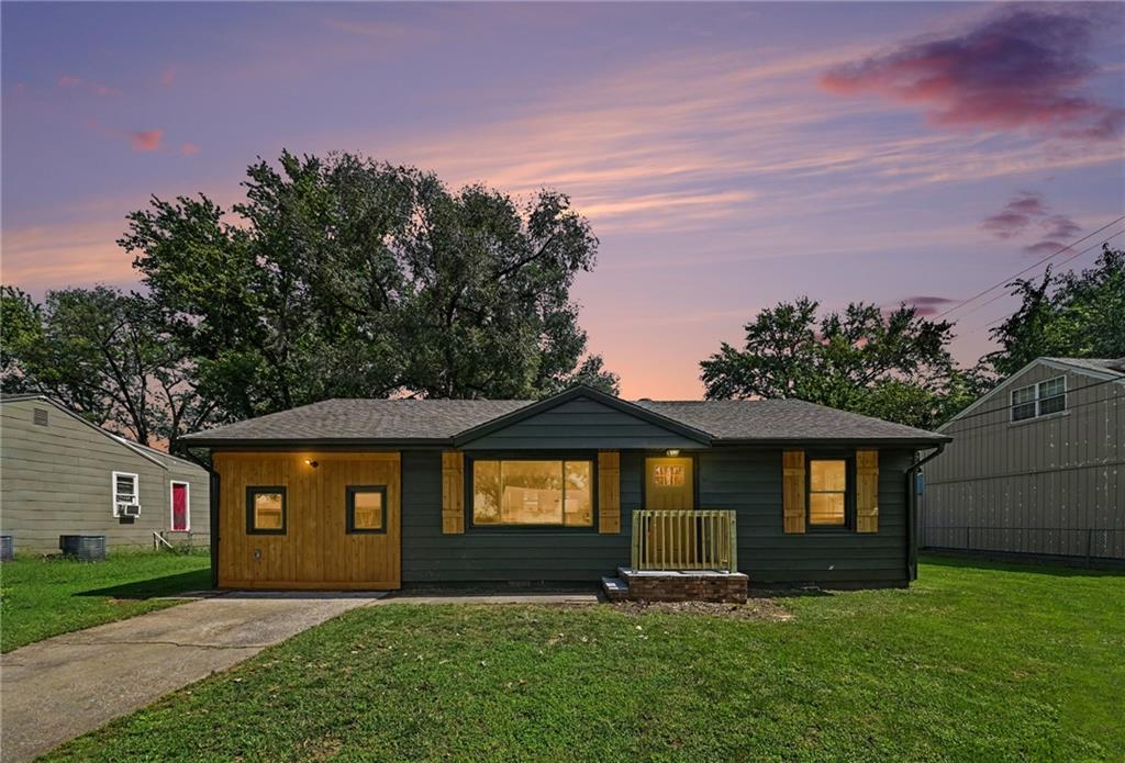 Listing Photo MLS #HMS2642107