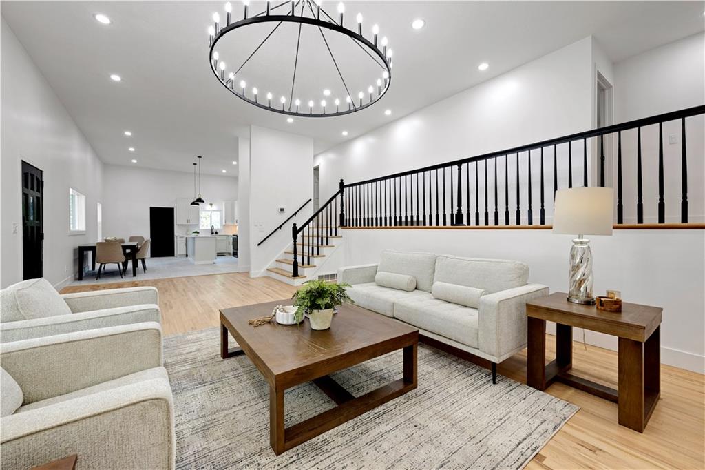 Listing Photo MLS #HMS2642206