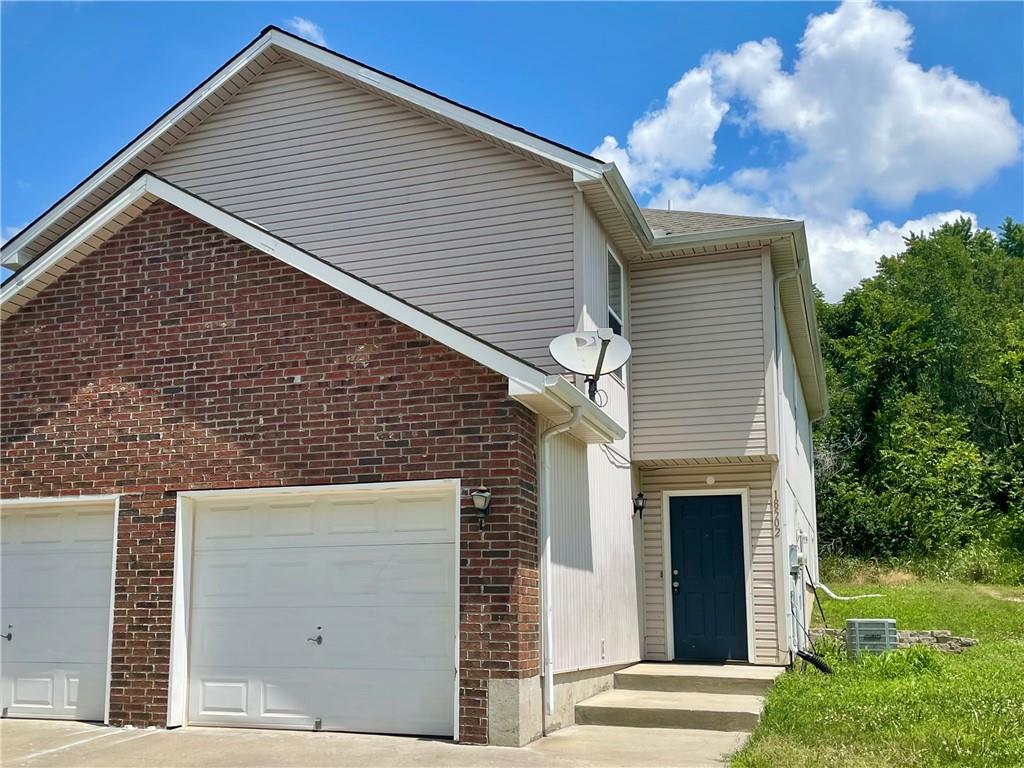 Listing Photo MLS #HMS2642242