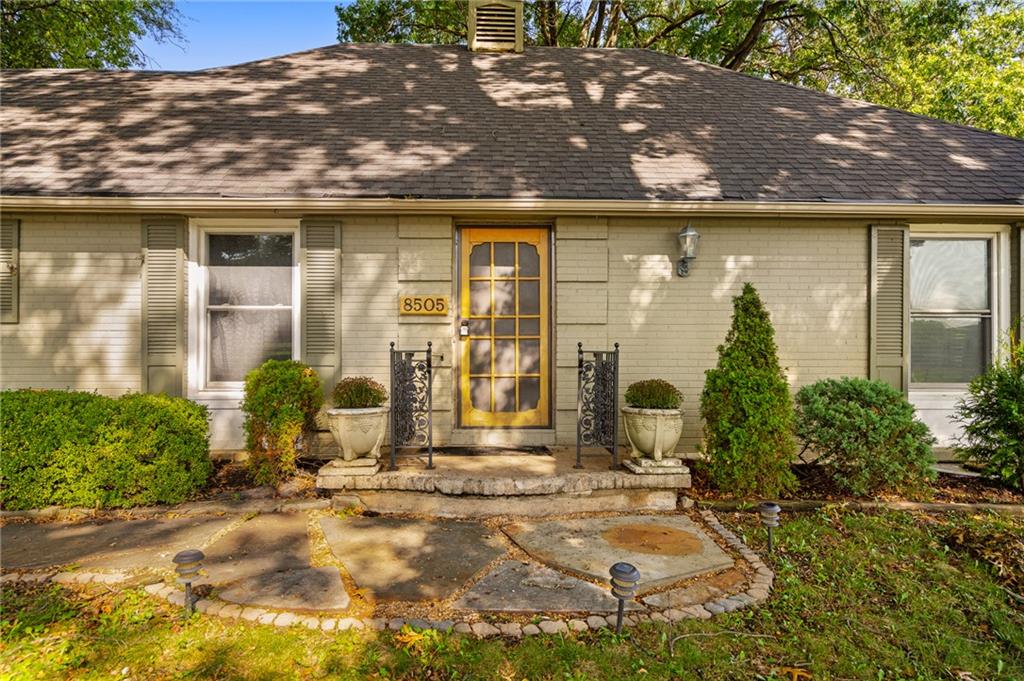 Listing Photo MLS #HMS2642642