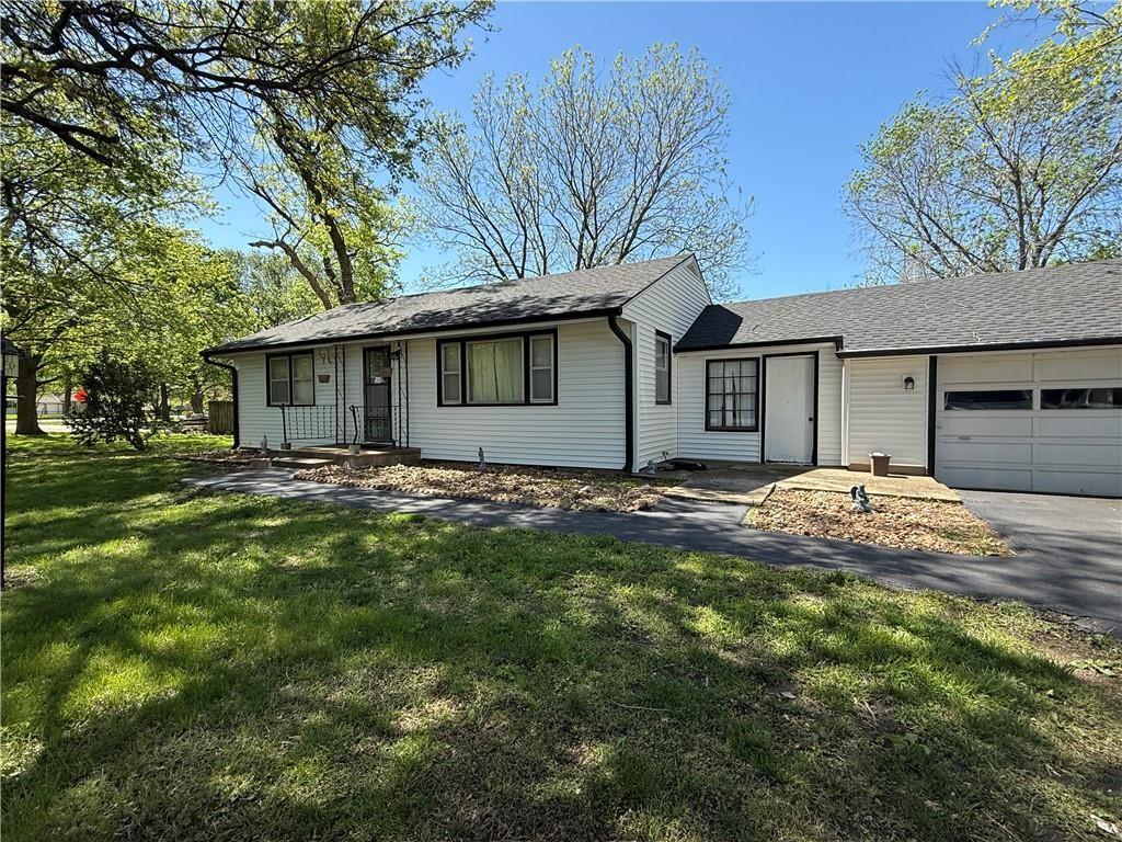 Listing Photo MLS #HMS2642843