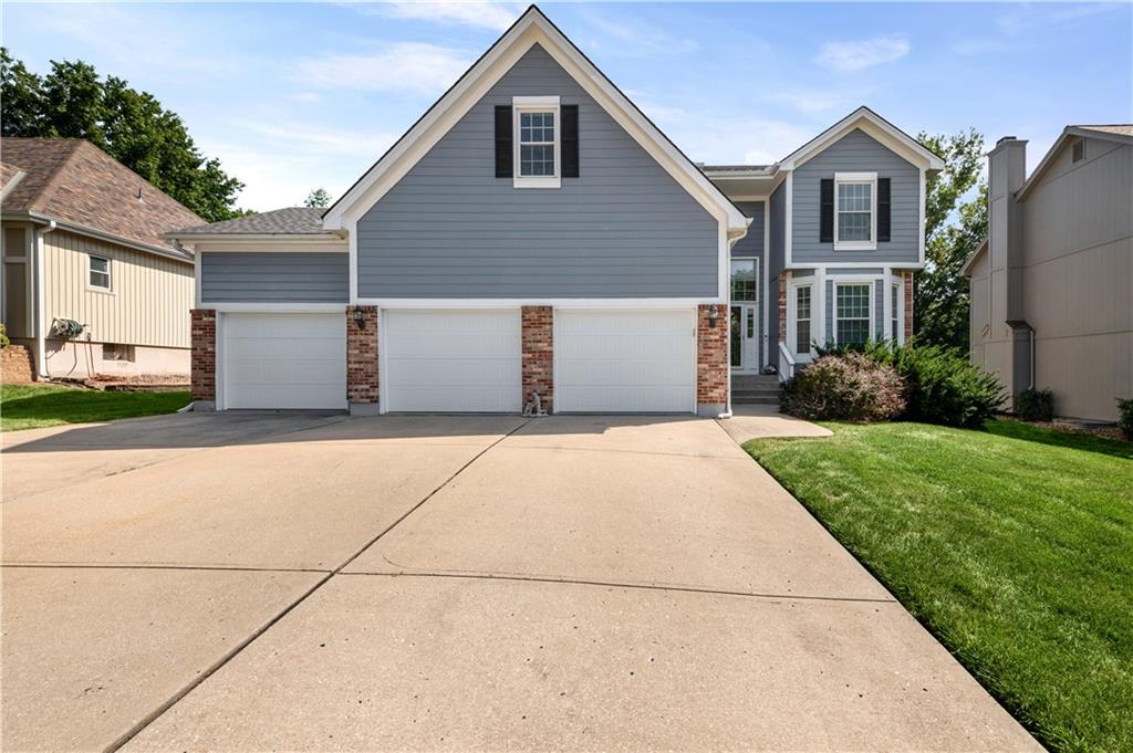 Listing Photo MLS #HMS2642905