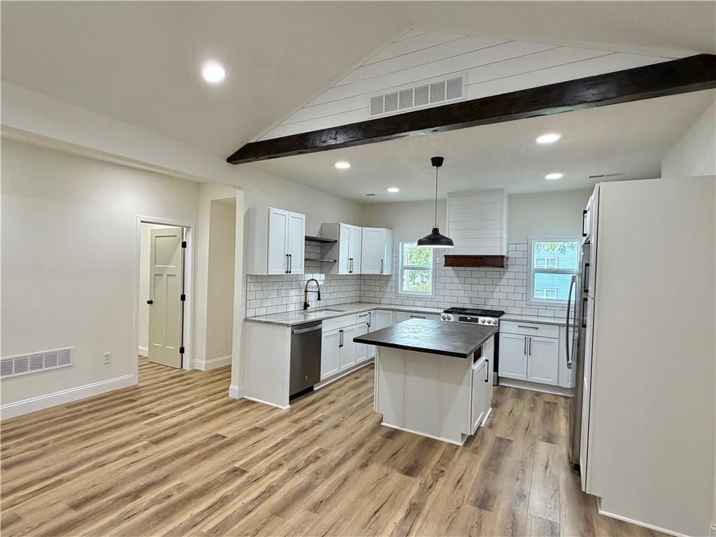Listing Photo MLS #HMS2642950