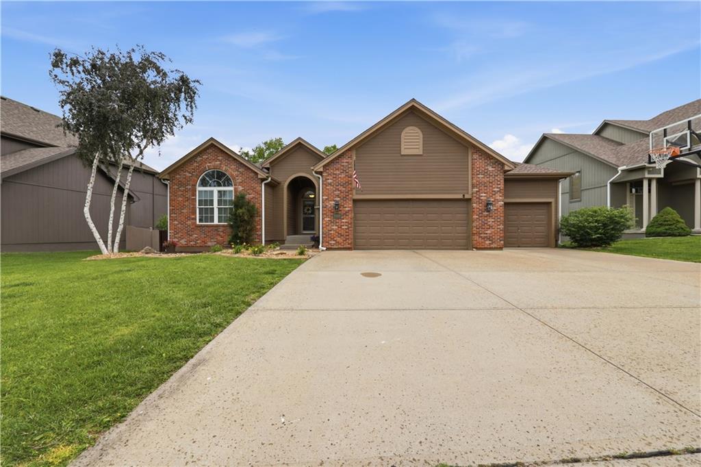 Listing Photo MLS #HMS2642961