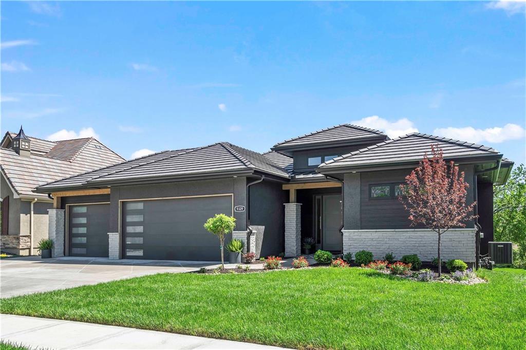 Listing Photo MLS #HMS2642998