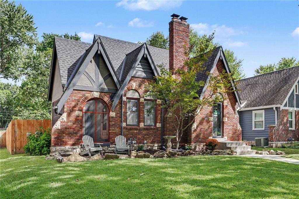 Listing Photo MLS #HMS2643080