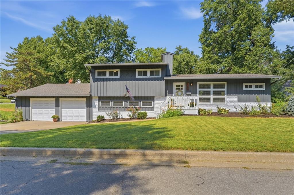 Listing Photo MLS #HMS2643123