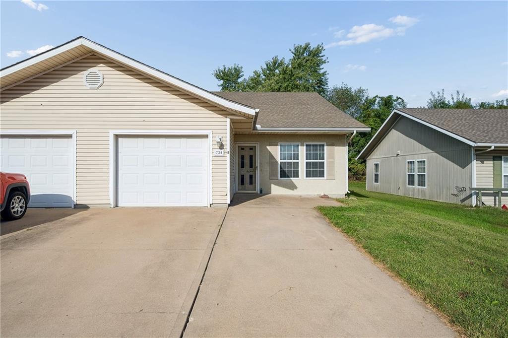 Listing Photo MLS #HMS2643129
