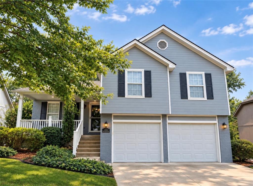 Listing Photo MLS #HMS2643176