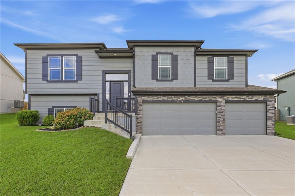 Listing Photo MLS #HMS2643210