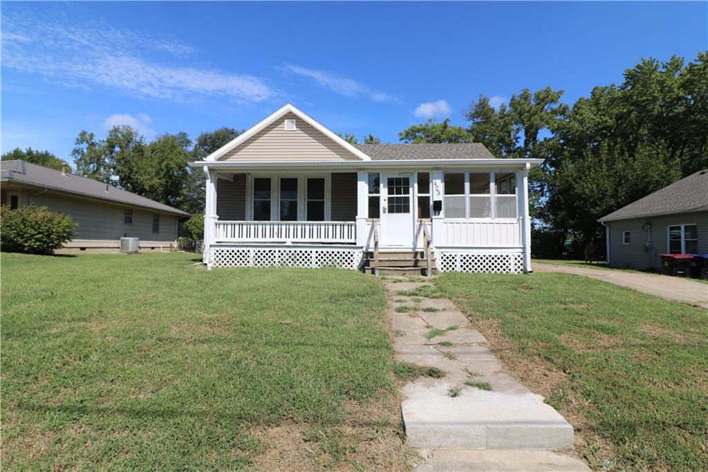 Listing Photo MLS #HMS2643224