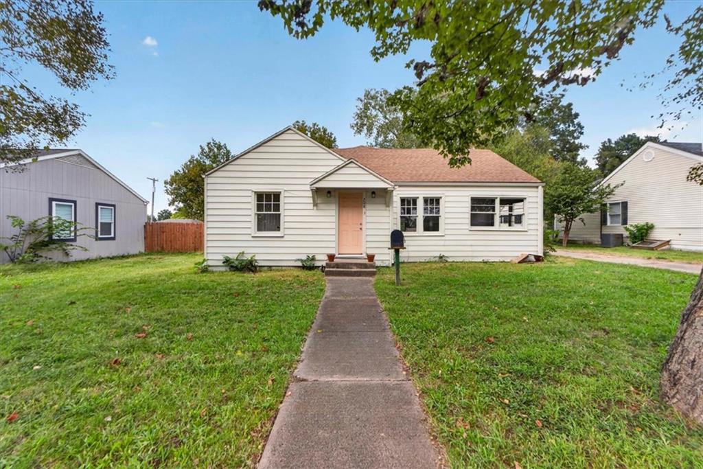 Listing Photo MLS #HMS2643412