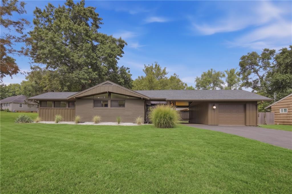 Listing Photo MLS #HMS2643705