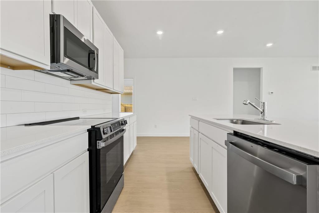 Listing Photo MLS #HMS2644335