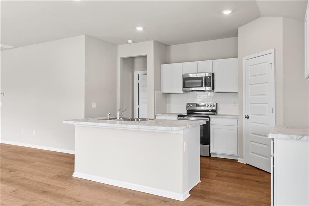Listing Photo MLS #HMS2644613