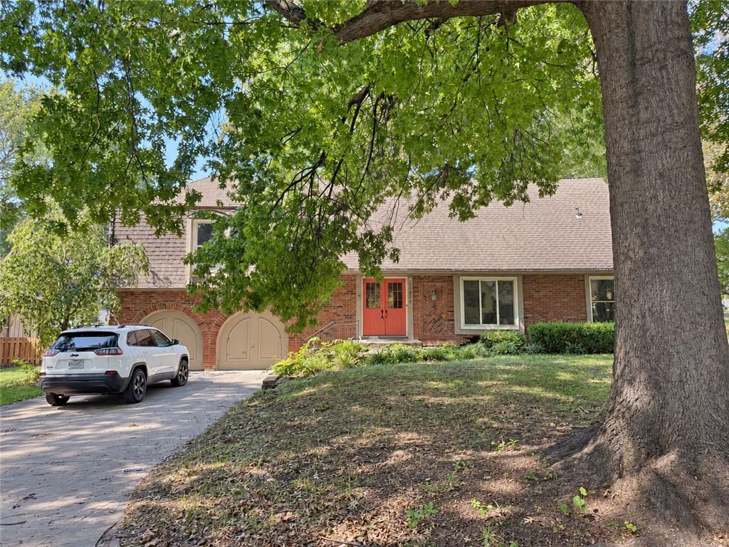 Listing Photo MLS #HMS2644885